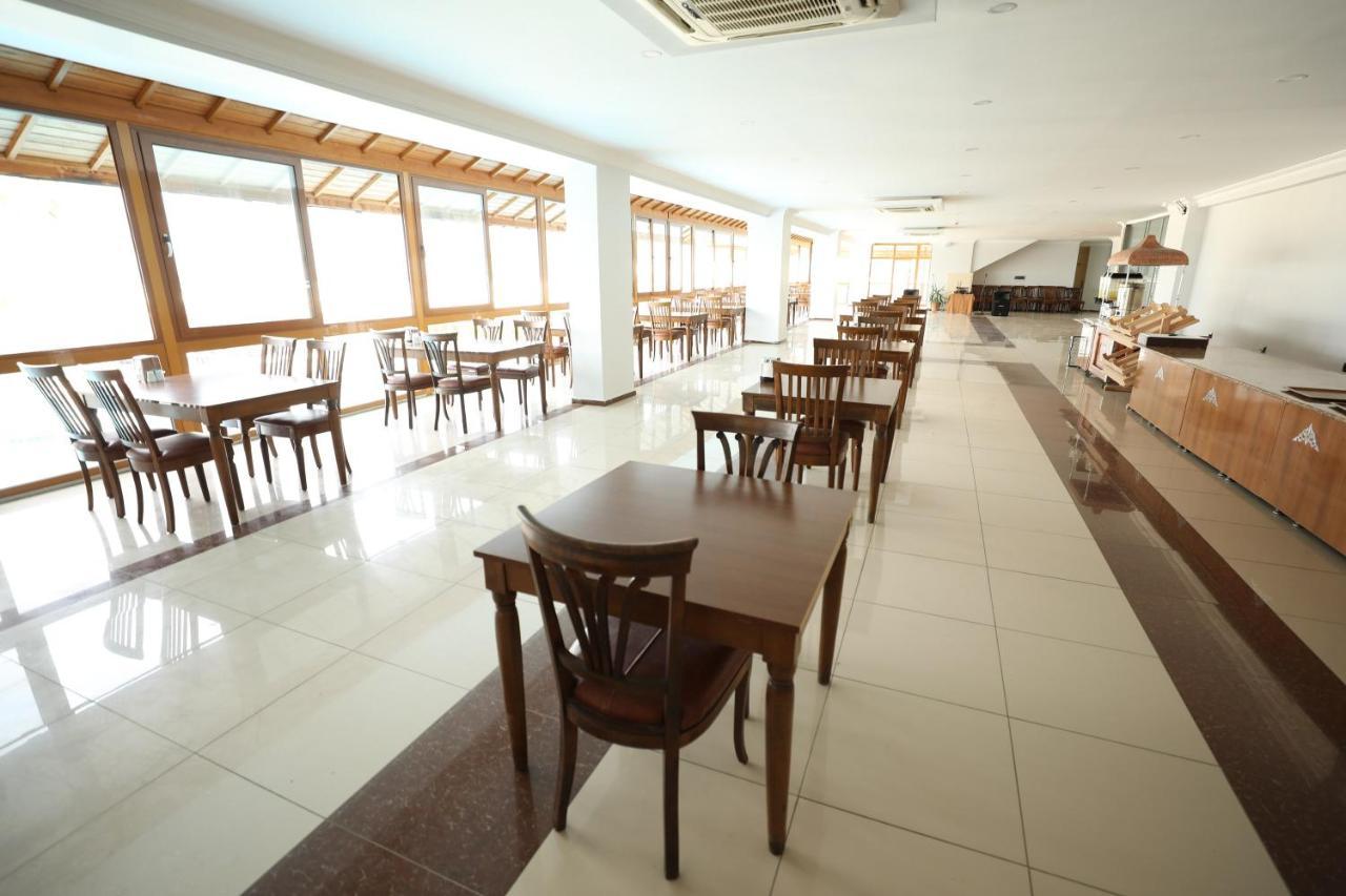 Diva Turka Beach Hotel Iskenderun Bagian luar foto